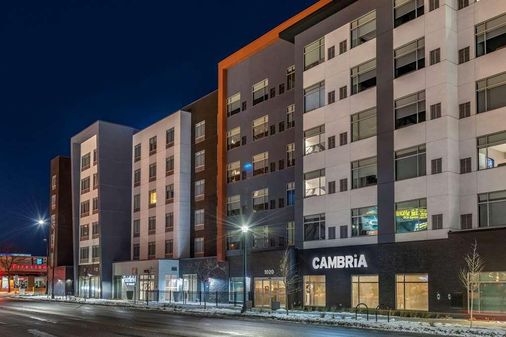 Cambria Hotel Minneapolis Downtown Exterior photo