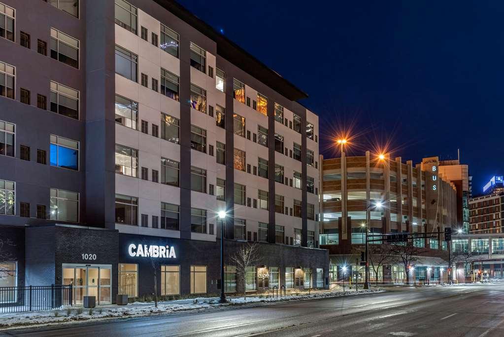 Cambria Hotel Minneapolis Downtown Exterior photo